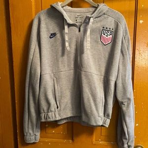 women’s nike TEAM USA size medium sweatshirt